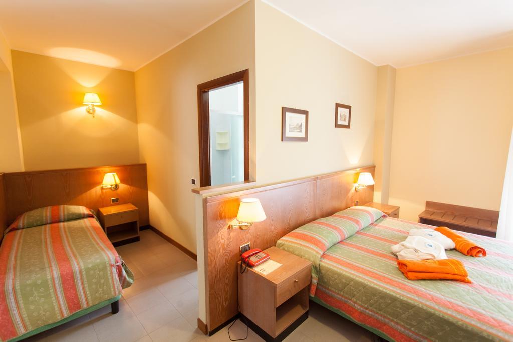 Hotel Sporting Tabiano Terme Exterior foto